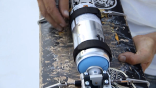 Illustration for article titled Spray Painting with a Skateboard Is Just As Fun As It Sounds